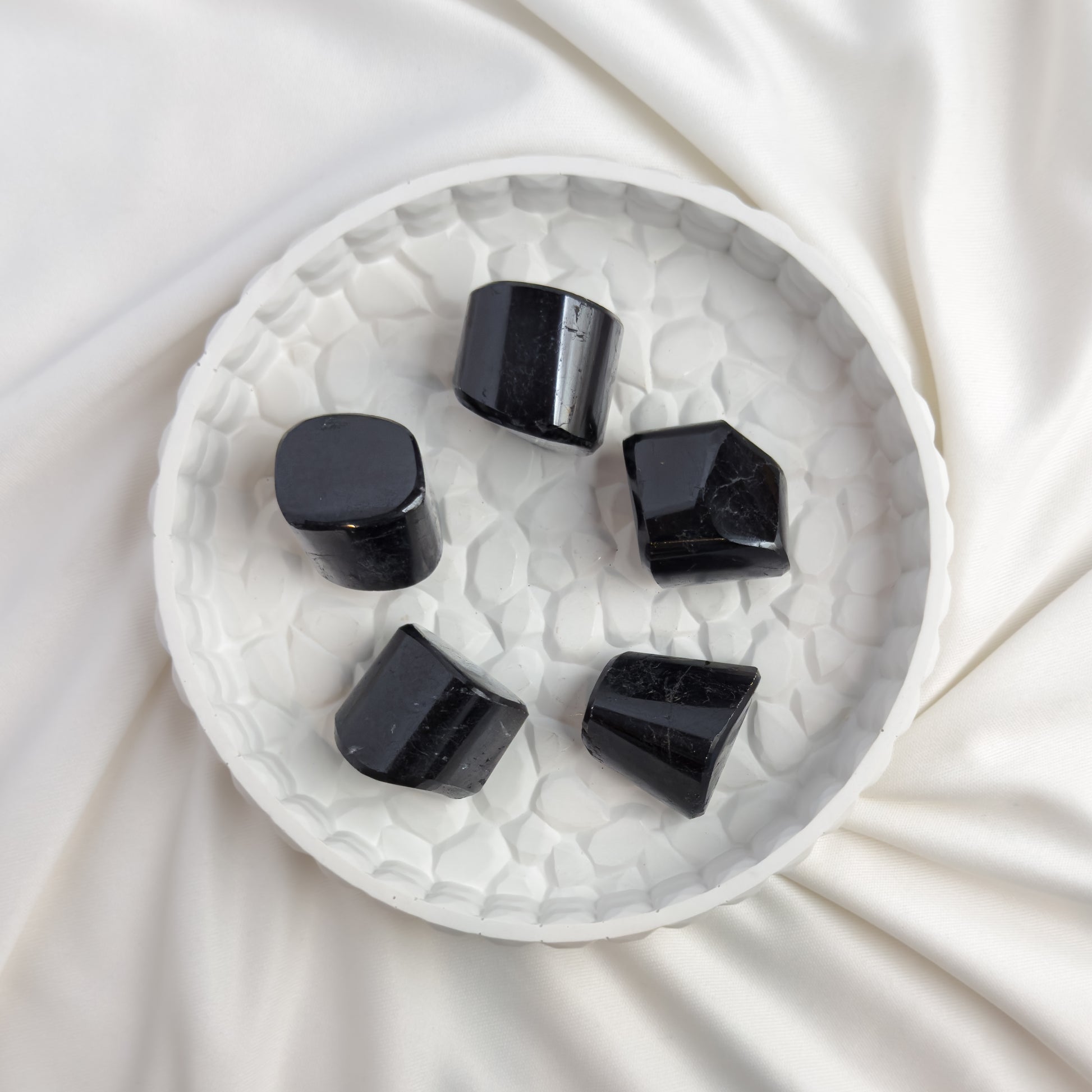 Black Tourmaline Tumble Stone – Protection Crystal
