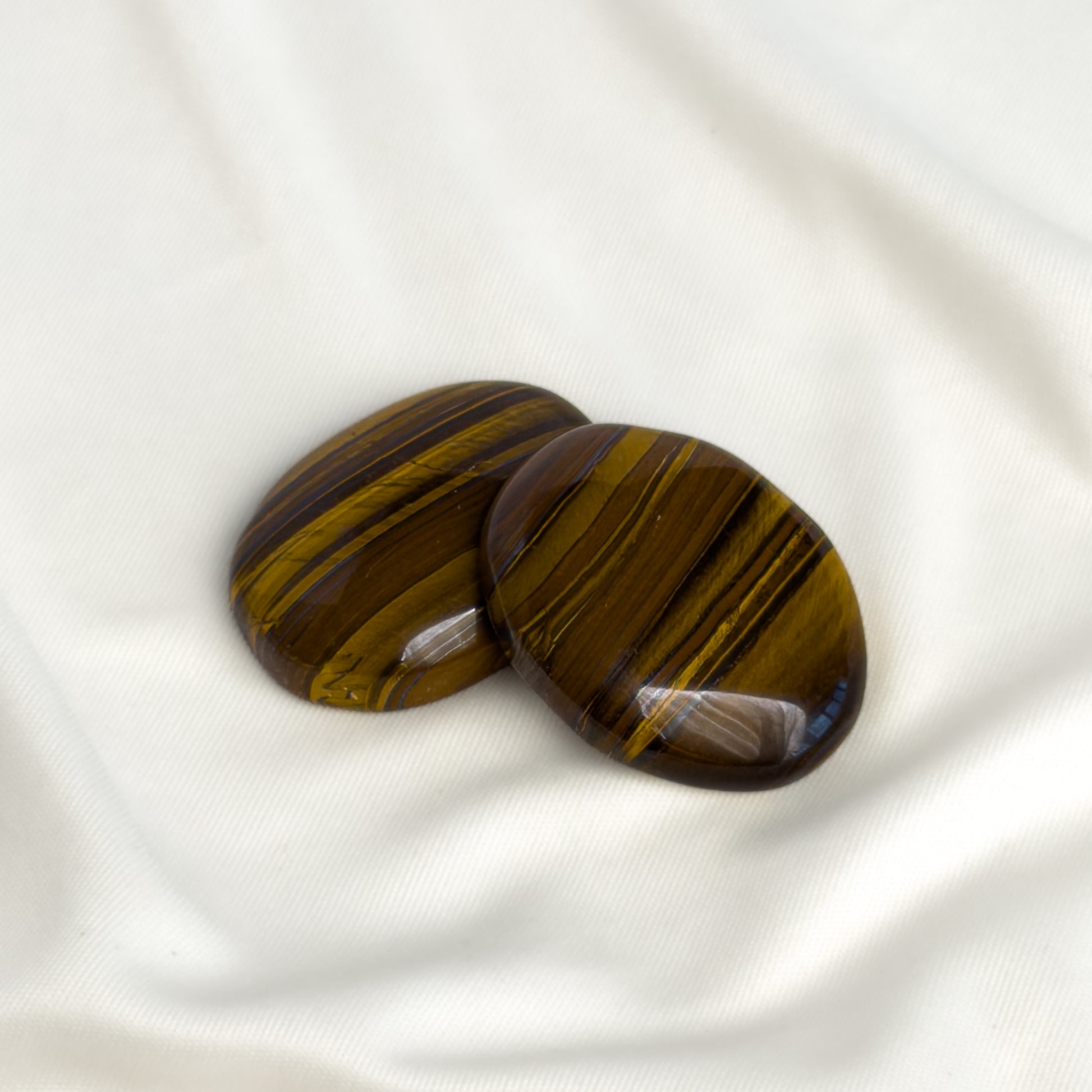 Tiger's Eye Worry Stone for Confidence & Focus
