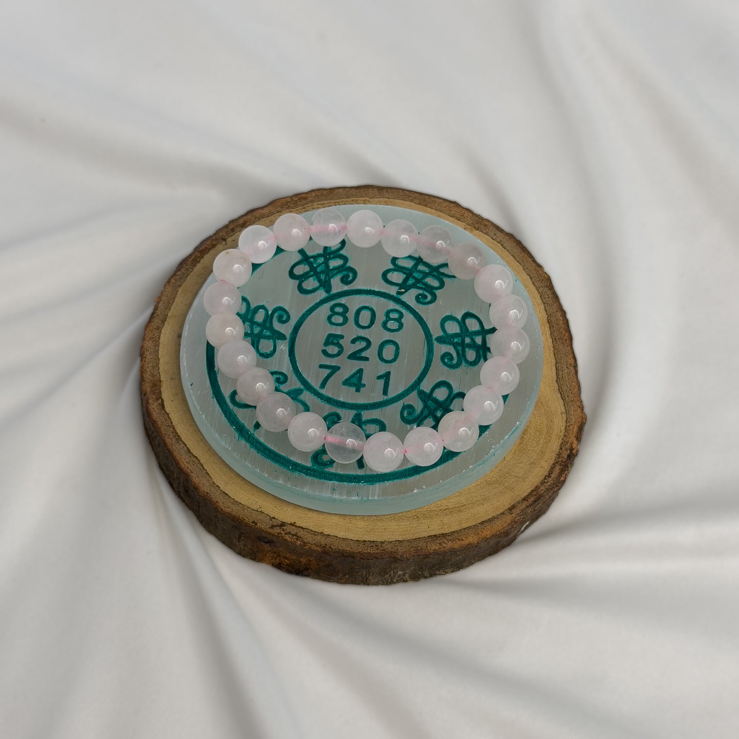 Selenite Charging Plate – Engraved (8cm)